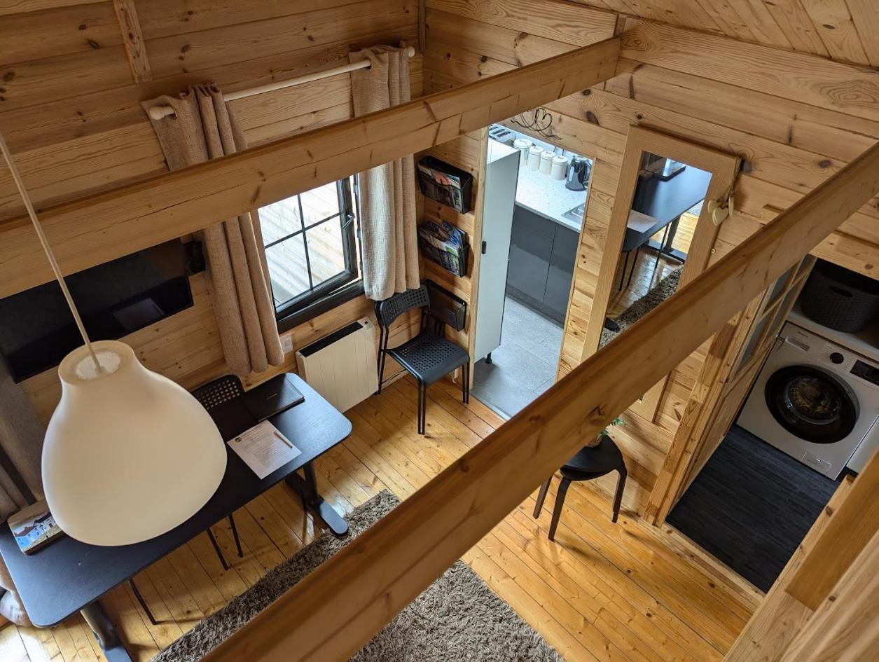 'Monktonmead Lodge' In Secluded Setting, With Private Indoor Pool. 赖德 外观 照片
