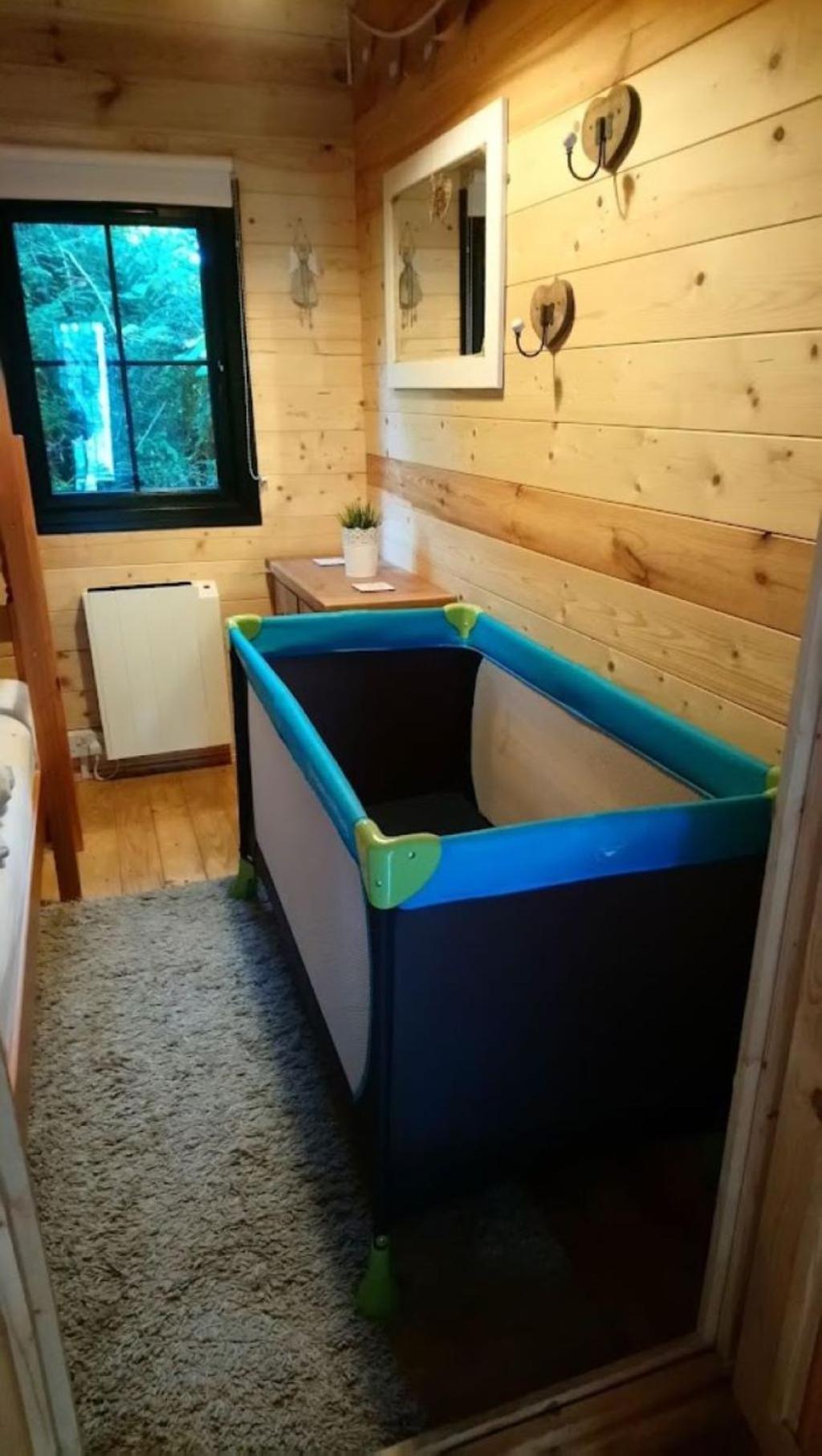 'Monktonmead Lodge' In Secluded Setting, With Private Indoor Pool. 赖德 外观 照片